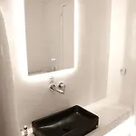 Aderfia With Private Hot Tub