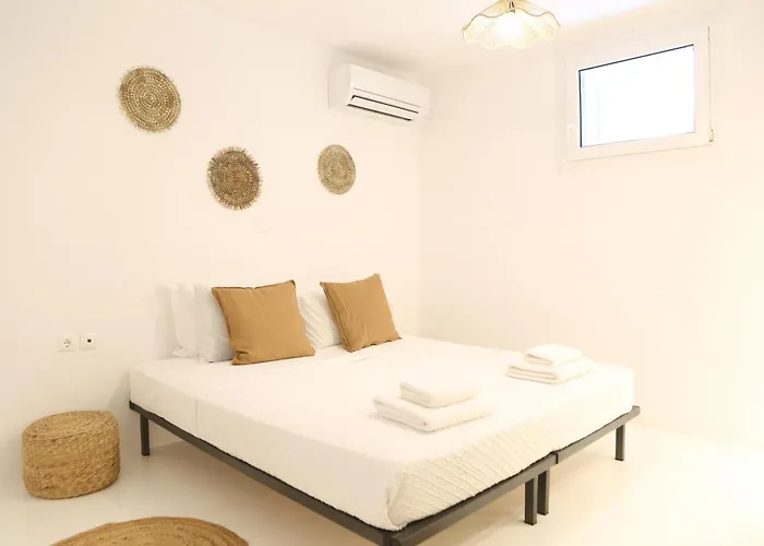 Aderfia With Private Hot Tub 奥诺斯