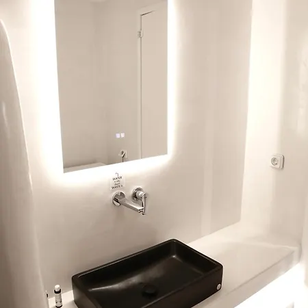 Aderfia With Private Hot Tub